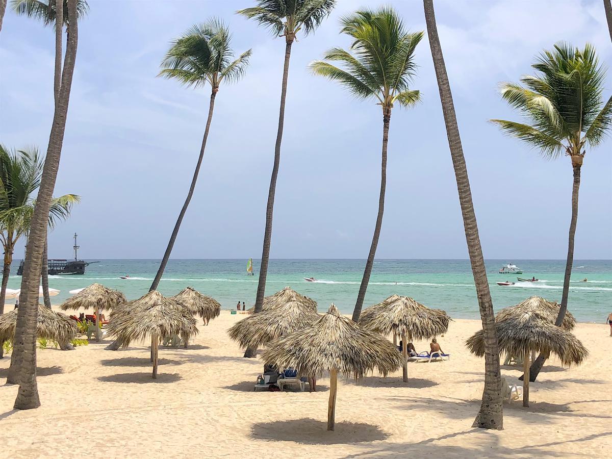 Las Terrazas Vip Pool Beach Club & Spa Пунта-Кана Экстерьер фото